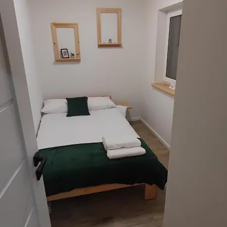 Miedzy Drzewami Biecz